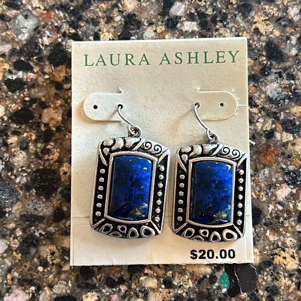 NEW 2 Pair Kenneth Cole and Laura Ashley Earrings Sets - Picture 2 of 6